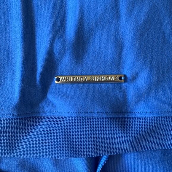 Whitney Simmons cropped long sleeve! - Picture 4 of 4